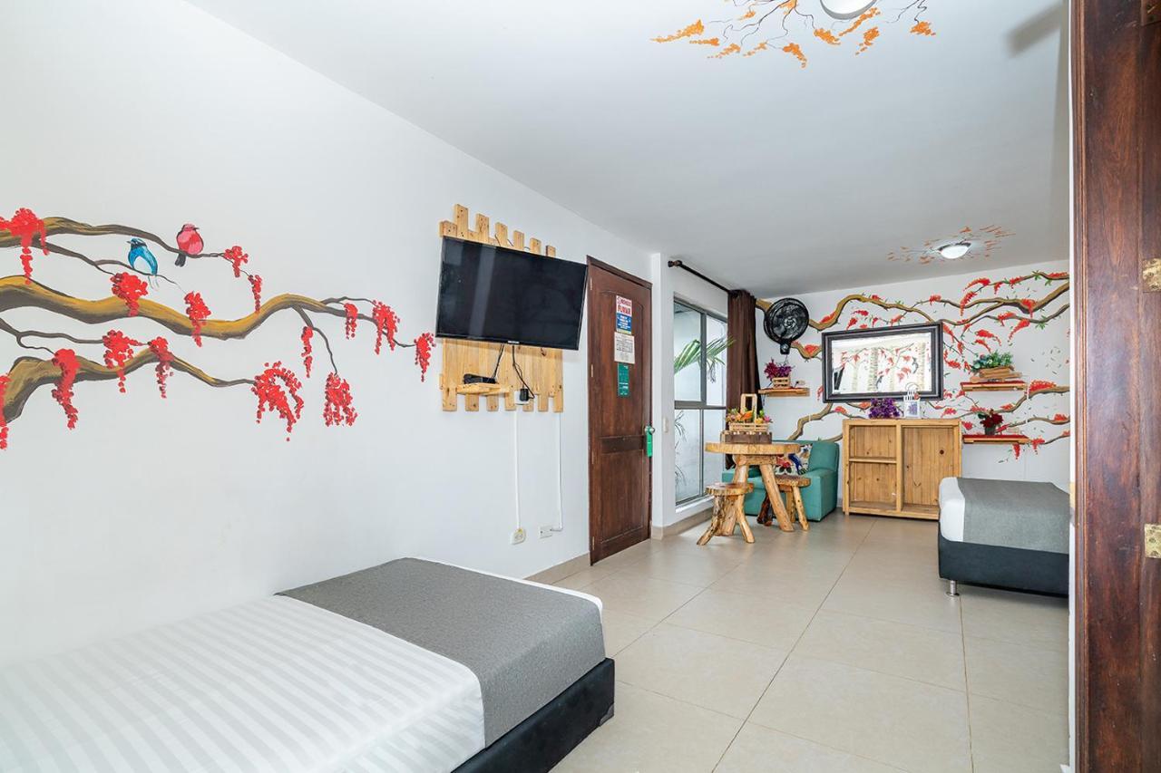 Hotel Jardin De Provenza Medellín Esterno foto